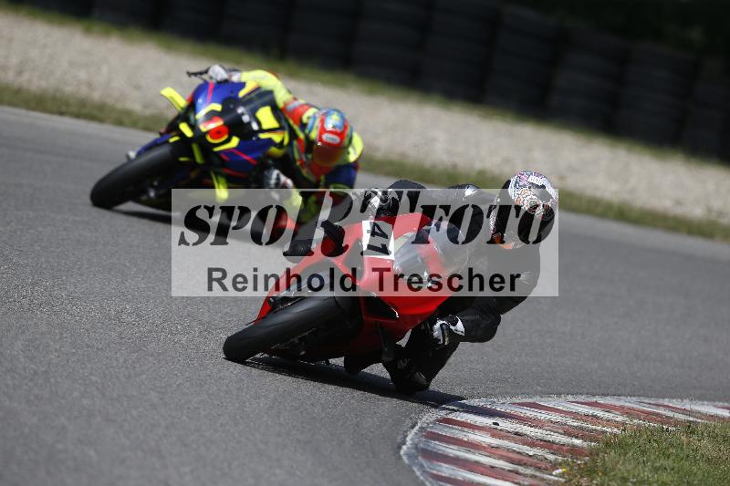 /Archiv-2024/45 25.07.2024 Speer Racing ADR/Gruppe weiss/10